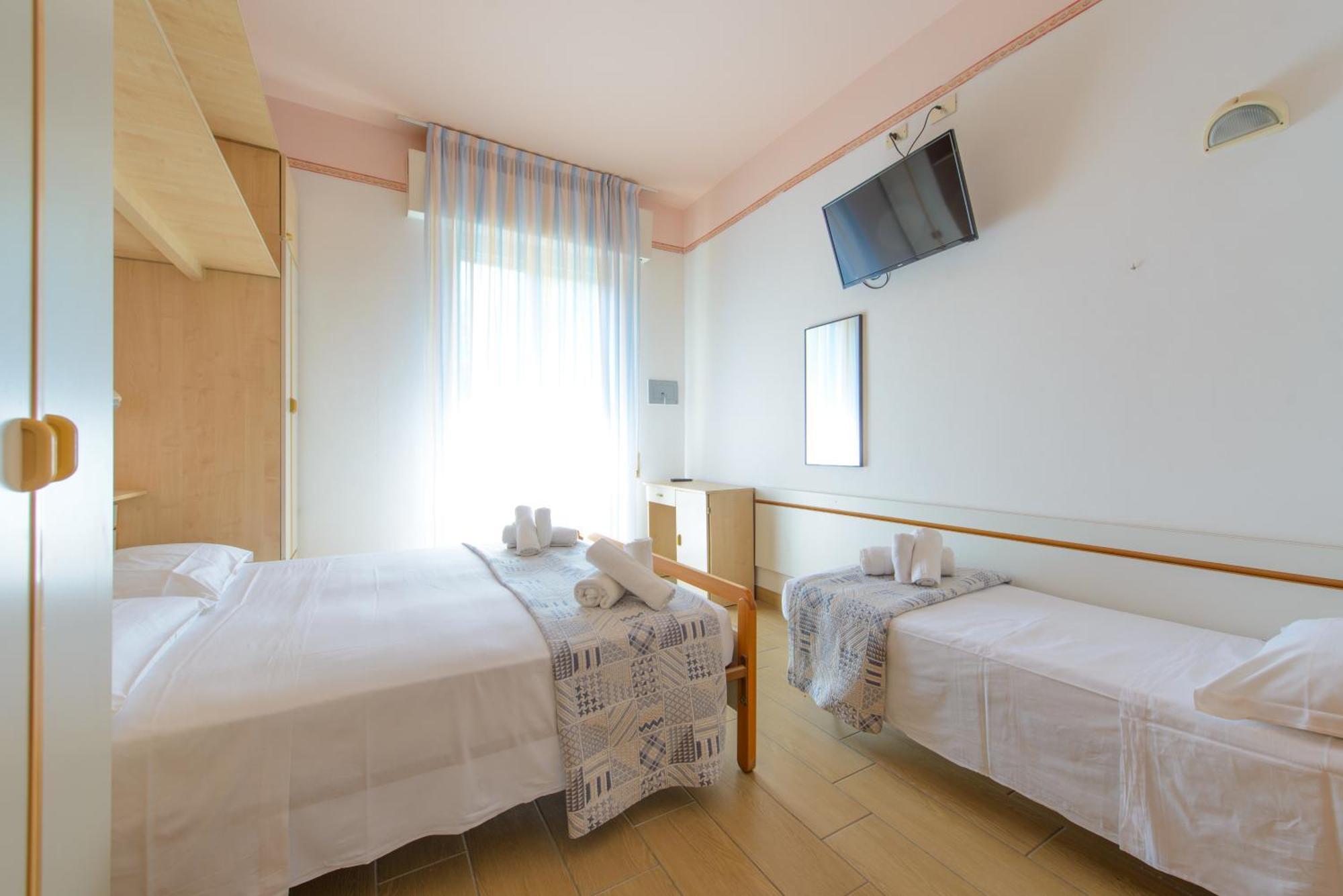 Hotel Colorado Rimini Exterior foto